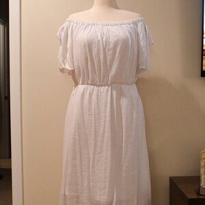AUW White Hi-Lo Dress (Size 14)